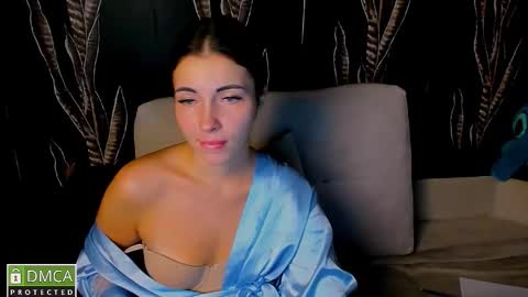 kiraa sunny online show from 10-20-25, 09:26