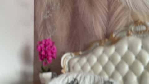 KiraDivine online show from 04-01-26, 12:50