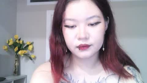 Snapshot of kiradrip chatting on 06-25-26, 08:24 Kira online show from 06-25-26, 08:24