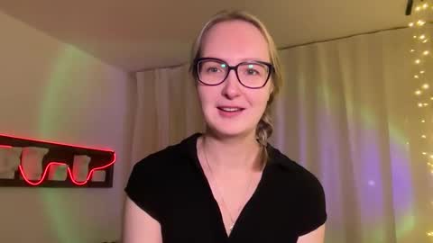 Snapshot of kirafatex chatting on 09-12-25, 06:08 KiraFatex online show from 09-12-25, 06:08