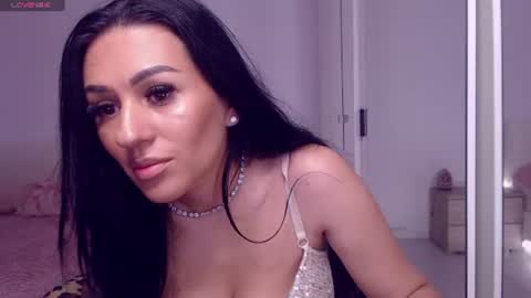 kiramaes online show from 06-17-26, 11:56