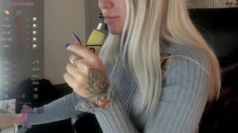 Kira online show from 11-18-25, 01:55