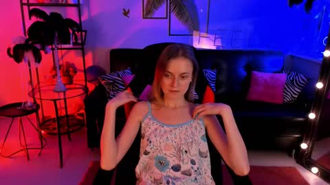 Kira online show from 02-25-25, 03:16