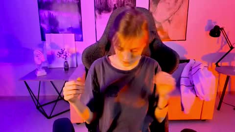 Kira online show from 02-27-25, 02:32