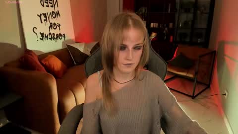 Kira online show from 10-21-25, 05:35