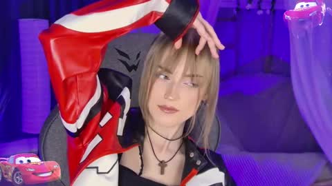 Kira online show from 05-15-26, 11:34