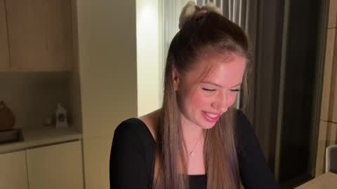 Kira online show from 10-08-25, 04:15