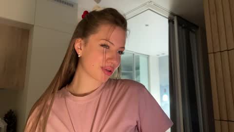 Kira online show from 03-30-26, 04:30