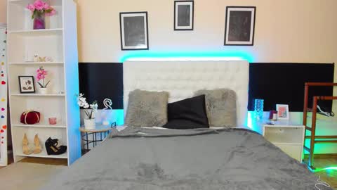 Kira online show from 03-05-26, 05:36