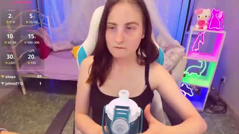 Snapshot of kiraparker chatting on 06-11-26, 06:17 KiraParker online show from 06-11-26, 06:17