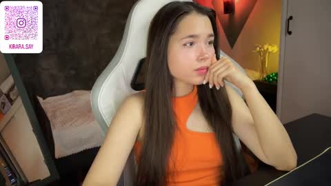 Snapshot of kirarasay chatting on 12-25-24, 11:33 Kira online show from 12-25-24, 11:33