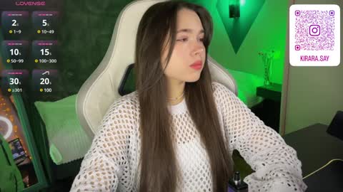 Snapshot of kirarasay chatting on 01-08-25, 07:24 Kira online show from 01-08-25, 07:24