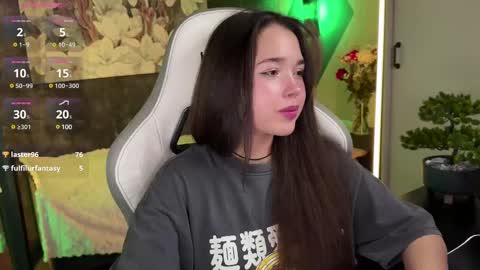 Snapshot of kirarasay chatting on 03-12-25, 12:47 Kira online show from 03-12-25, 12:47