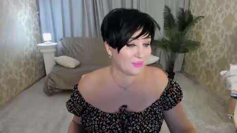 Kira online show from 01-08-26, 11:45