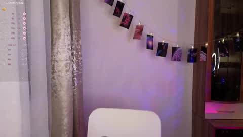 Kira cute online show from 10-21-25, 06:19