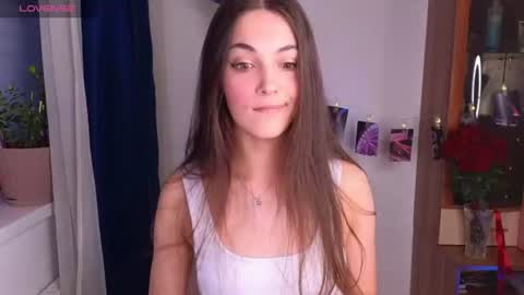Snapshot of kiraturner chatting on 06-10-26, 07:46 Kira cute online show from 06-10-26, 07:46