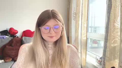 Snapshot of kirayume chatting on 06-04-26, 01:33 KiraYume online show from 06-04-26, 01:33