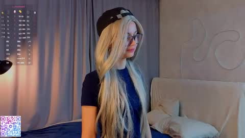 Snapshot of kirbycallaro chatting on 04-08-26, 06:30 Miko online show from 04-08-26, 06:30