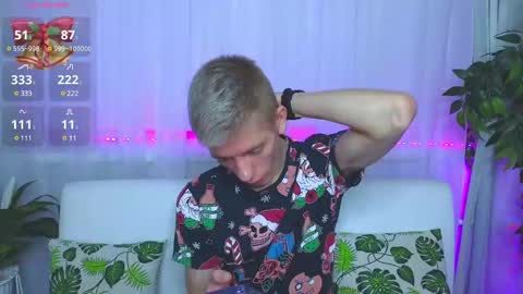    online show from 12-06-24, 06:59