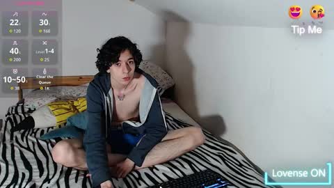 Snapshot of kiriae21 chatting on 11-03-25, 02:51 Alan online show from 11-03-25, 02:51