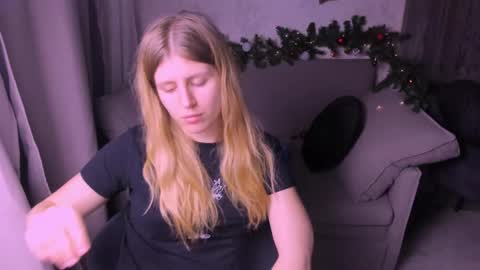 Kira online show from 12-12-24, 10:31