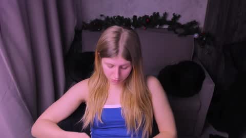 Kira online show from 12-19-24, 01:18