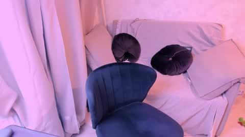 Kira online show from 03-06-25, 08:16