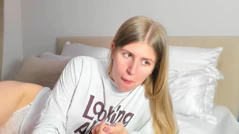 Kira online show from 03-15-26, 06:47