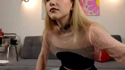 christie online show from 12-13-25, 07:53