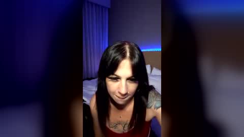 Snapshot of kissedbysnow chatting on 07-10-26, 01:21 KissedBySnow online show from 07-10-26, 01:21