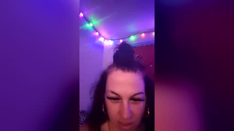 Snapshot of kissedbysnow chatting on 07-12-26, 02:13 KissedBySnow online show from 07-12-26, 02:13