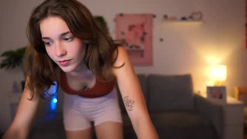 Snapshot of kissiecat chatting on 09-21-25, 01:13 Sisi online show from 09-21-25, 01:13