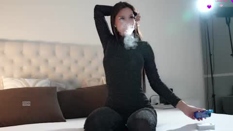 Snapshot of kissing33 chatting on 04-22-26, 04:52 kissing33 online show from 04-22-26, 04:52