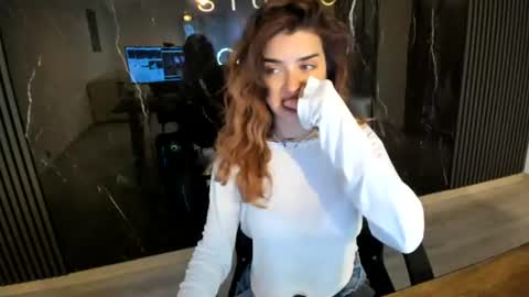 Snapshot of kissmymissy_ chatting on 07-24-26, 02:15 KissMyMissy online show from 07-24-26, 02:15