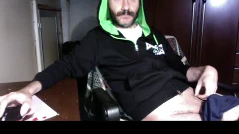 Snapshot of kissofbanned1983 chatting on 09-30-25, 07:46 kissofbanned1983 online show from 09-30-25, 07:46