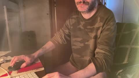 Snapshot of kissofbanned1983 chatting on 04-23-26, 03:47 kissofbanned1983 online show from 04-23-26, 03:47