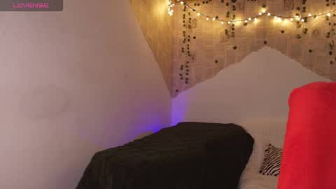 Helena and Brad online show from 11-22-25, 03:16