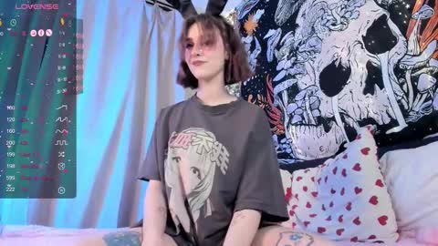 Kissthasky online show from 02-24-25, 05:42