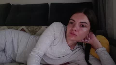 Snapshot of kitcatheaven4u chatting on 06-12-26, 05:39 Im Amaia Everyone Merry Christmas online show from 06-12-26, 05:39