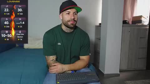 Snapshot of kite__ chatting on 11-06-25, 07:37 kite__ online show from 11-06-25, 07:37