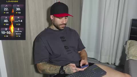 Snapshot of kite__ chatting on 01-10-26, 11:09 kite__ online show from 01-10-26, 11:09