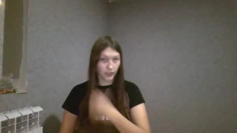 kiti_kitiss online show from 10-24-25, 04:03