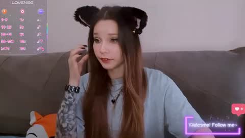 Snapshot of kitten_alisa chatting on 07-18-26, 01:26 Alissa online show from 07-18-26, 01:26