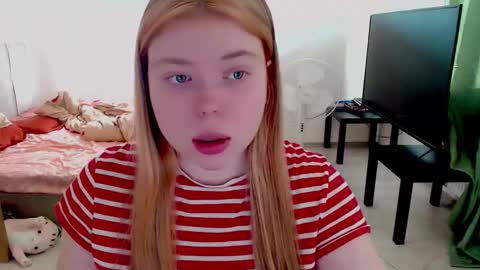 Jennyblonde and Emmabrunette online show from 02-06-26, 11:13