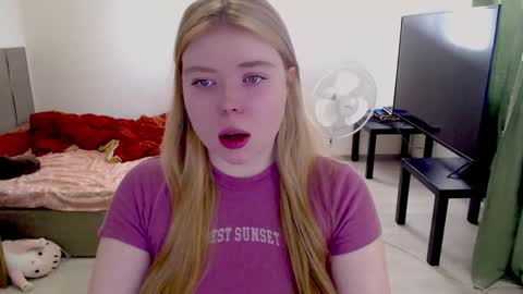 Jennyblonde and Emmabrunette online show from 02-21-26, 01:01