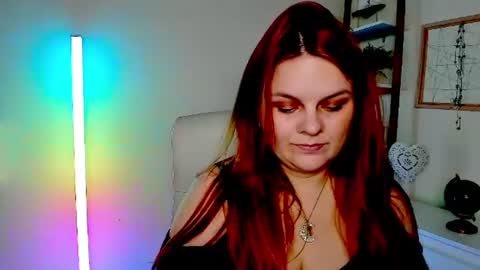 Snapshot of kittengingerxo chatting on 07-16-26, 01:06 Kitten online show from 07-16-26, 01:06