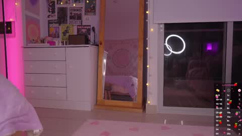      online show from 02-09-25, 05:19