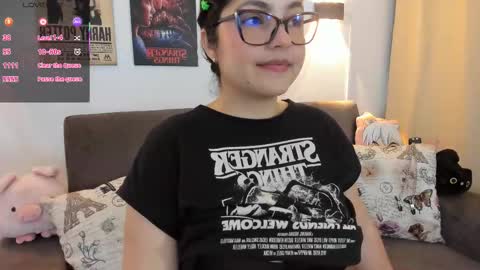 kitten online show from 03-06-26, 09:33