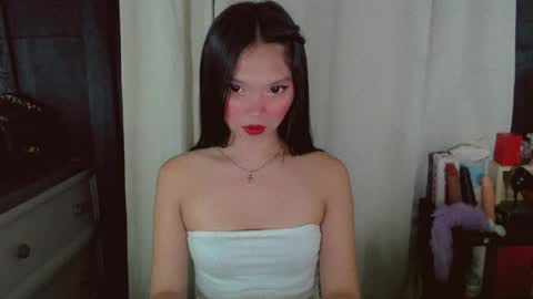 Snapshot of kitteylovesyou chatting on 06-13-26, 12:41 KITTY online show from 06-13-26, 12:41