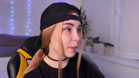 Veronica online show from 03-23-26, 07:07